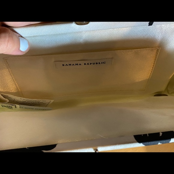Banana Republic Clutch - Picture 4 of 4